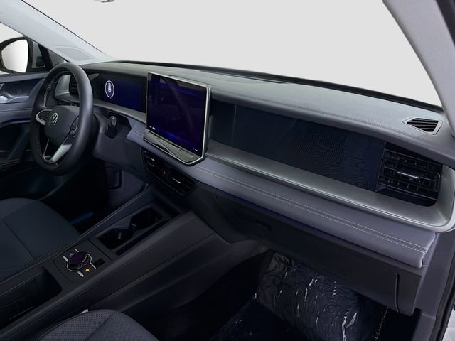 New 2026 Volkswagen Tiguan SE image 29