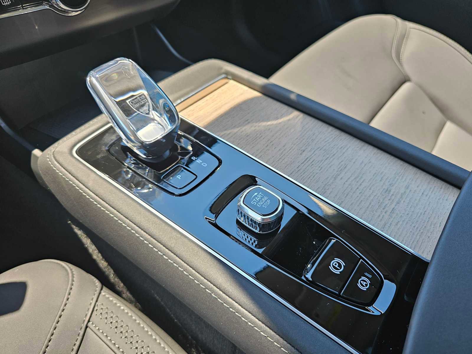 New 2026 Volvo XC90 B5 Plus image 25