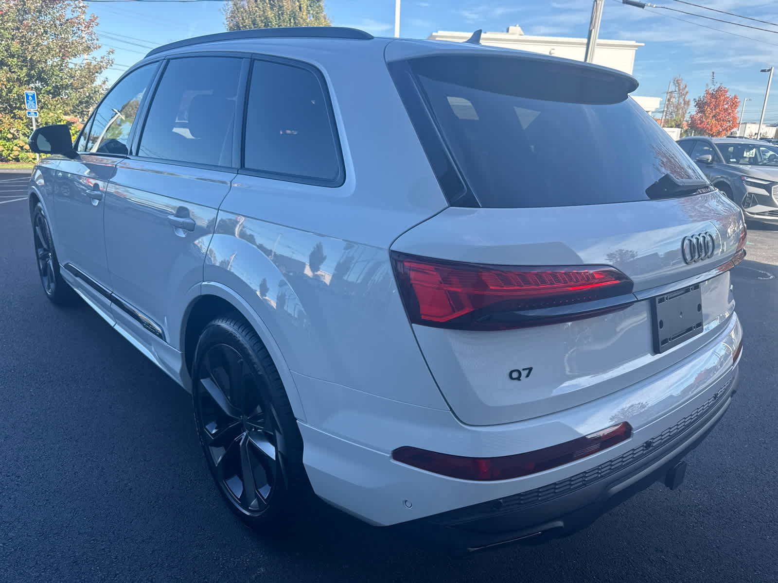 New 2026 Audi Q7 3.0T Premium Plus image 6