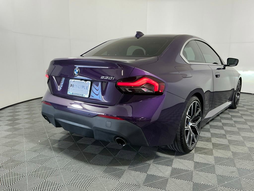 Certified 2022 BMW 230i Coupe w/ Convenience Package RWD image 3