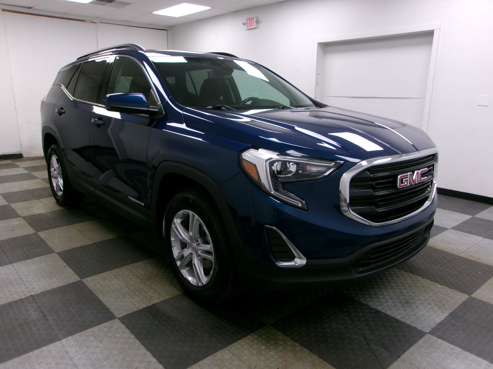 Used 2020 GMC Terrain SLE w/ Driver Convenience Package AWD/4WD image 14