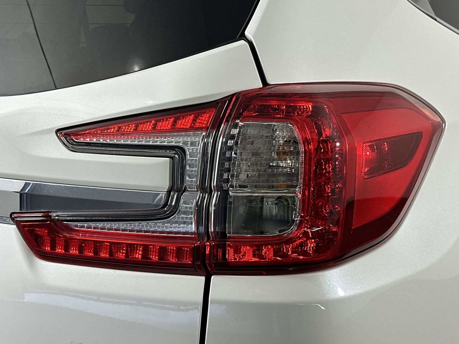 Used 2023 Subaru Ascent Limited image 25