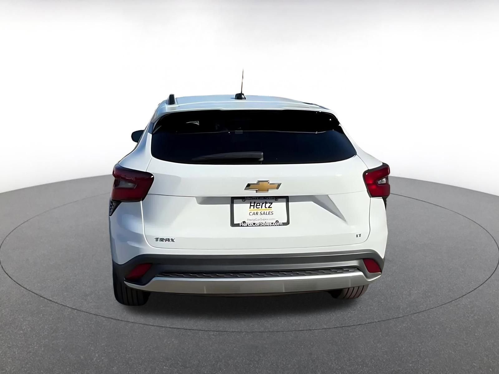 Used 2025 Chevrolet Trax LT image 12