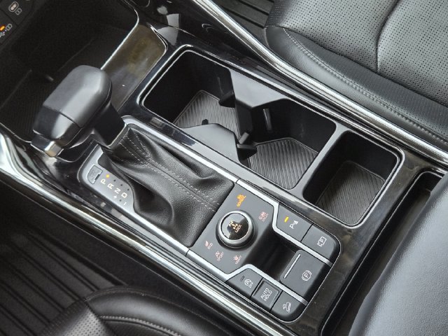 Used 2024 Kia Sorento SX AWD/4WD image 19