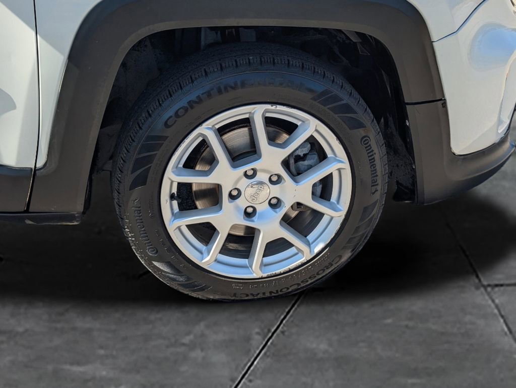 Used 2020 Jeep Renegade Latitude image 10