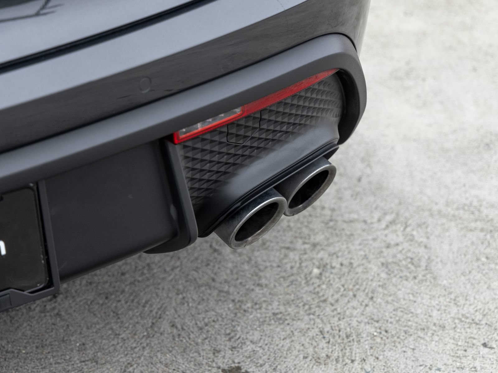 Certified 2022 Porsche Macan AWD/4WD image 20