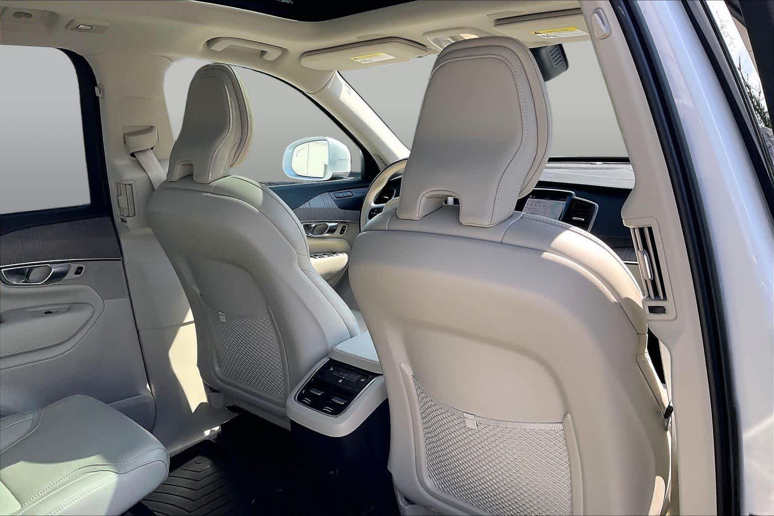 Used 2023 Volvo XC90 B6 Ultimate AWD/4WD image 20