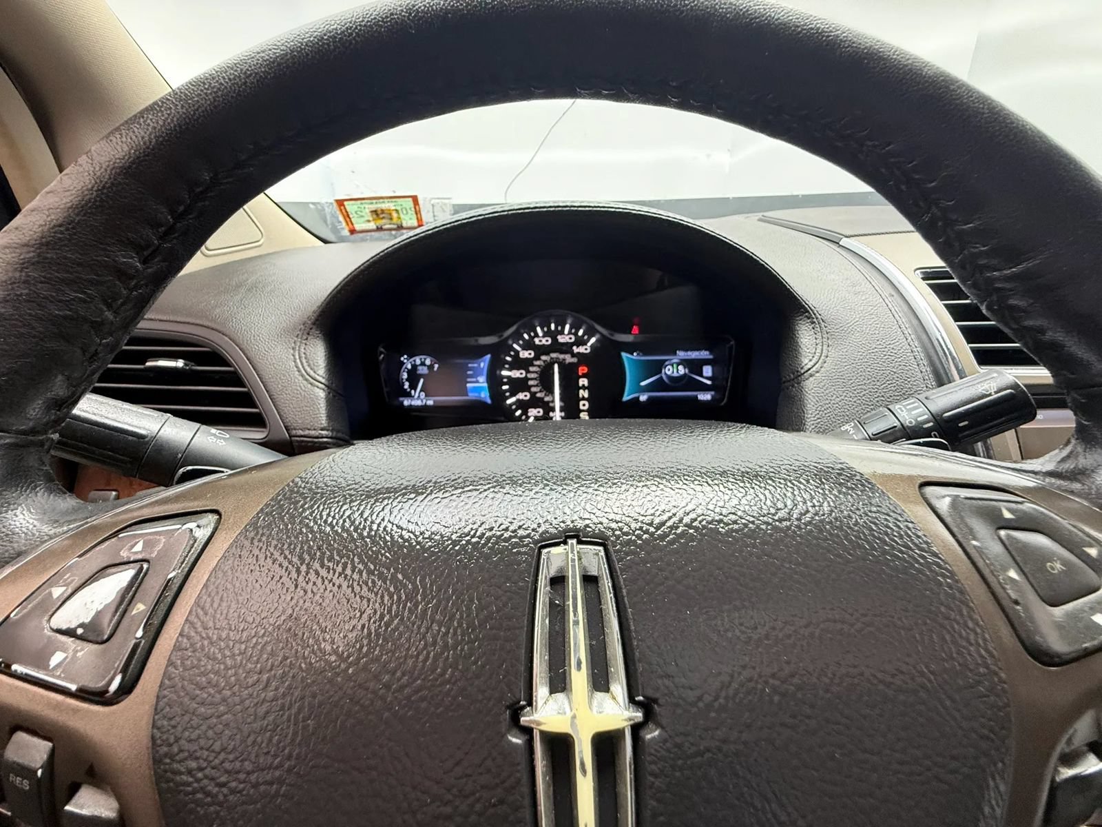Used 2014 Lincoln MKX AWD w/ Equipment Group 102A image 34