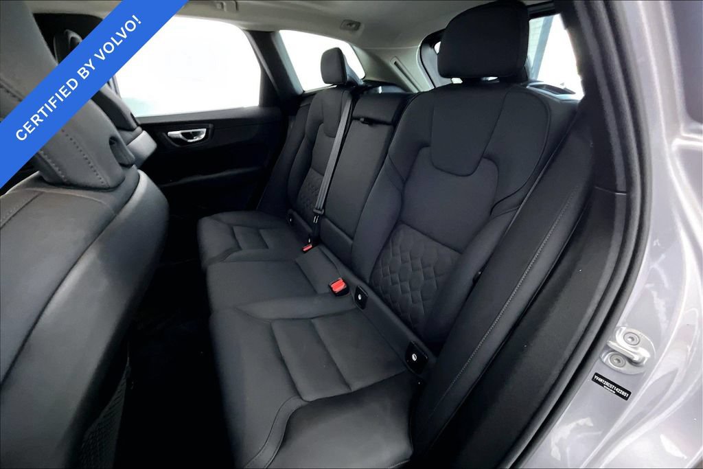 Used 2026 Volvo XC60 B5 Plus AWD/4WD image 28
