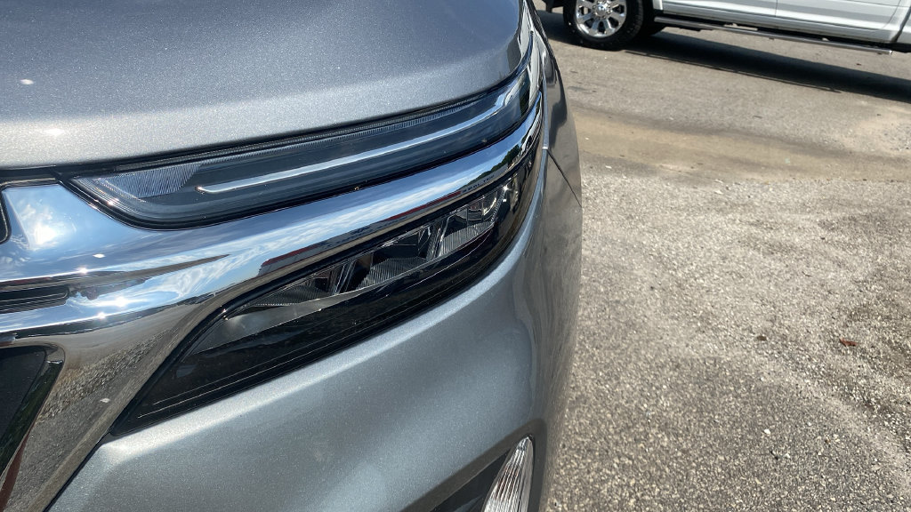 Used 2023 Chevrolet Equinox LT FWD image 9
