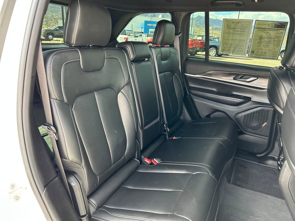 Used 2024 Jeep Grand Cherokee Limited w/ Trailer Tow Package image 21