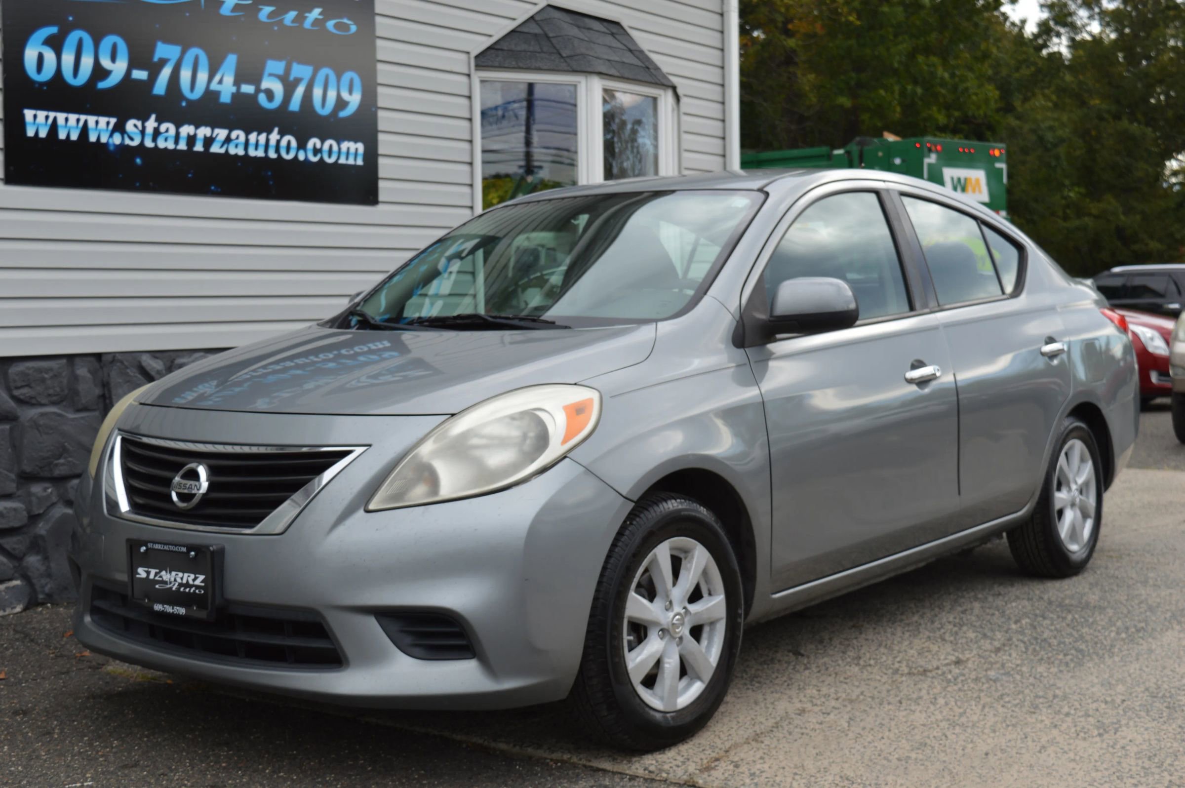 Used 2014 Nissan Versa SV w/ Convenience Package