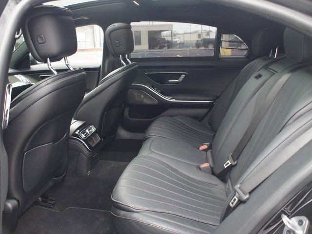 Used 2022 Mercedes-Benz S 500 4MATIC image 9