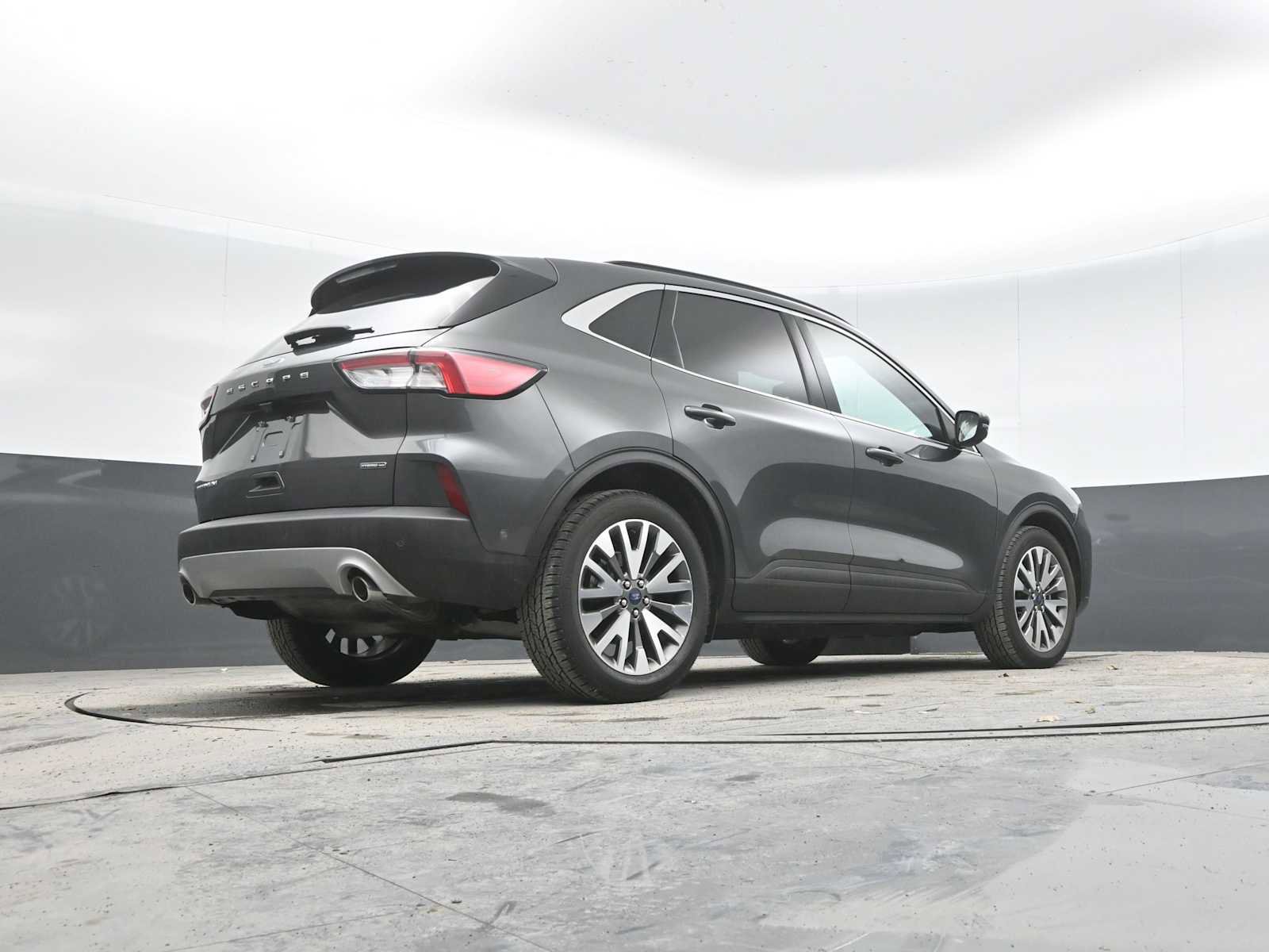 Used 2020 Ford Escape Titanium w/ Titanium Premium Package 2.0 image 34