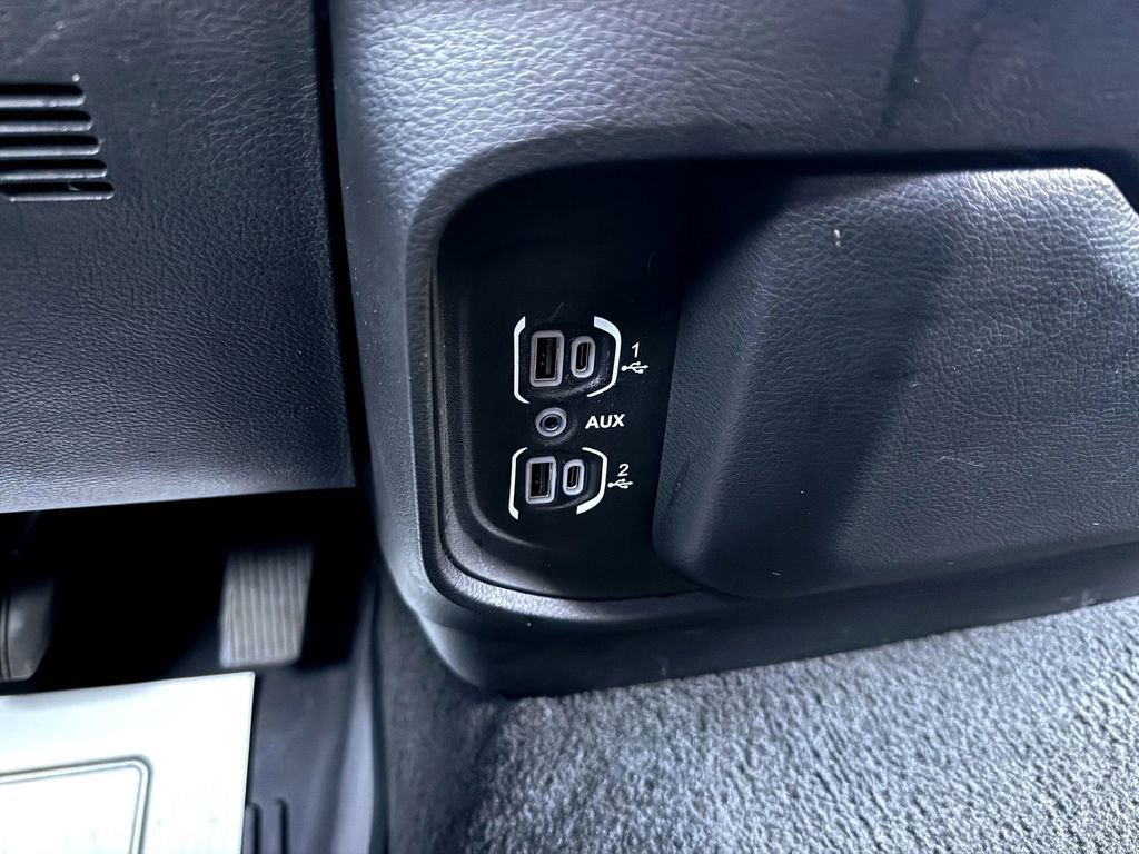 Used 2023 RAM 1500 Big Horn image 27