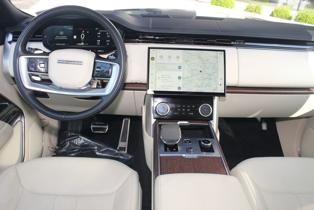 Used 2023 Land Rover Range Rover SE AWD/4WD image 4