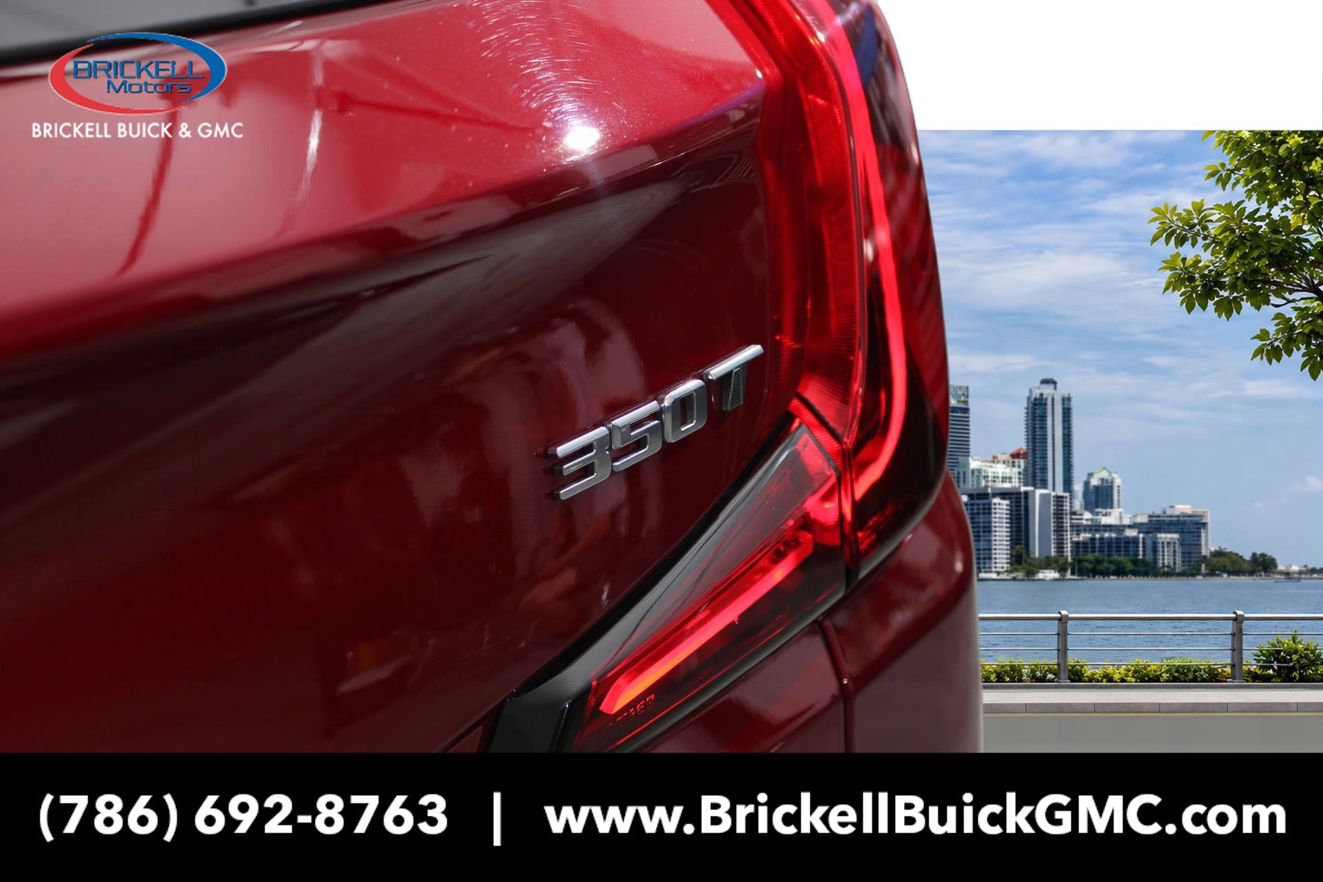 Used 2024 Cadillac XT4 Premium Luxury FWD image 13