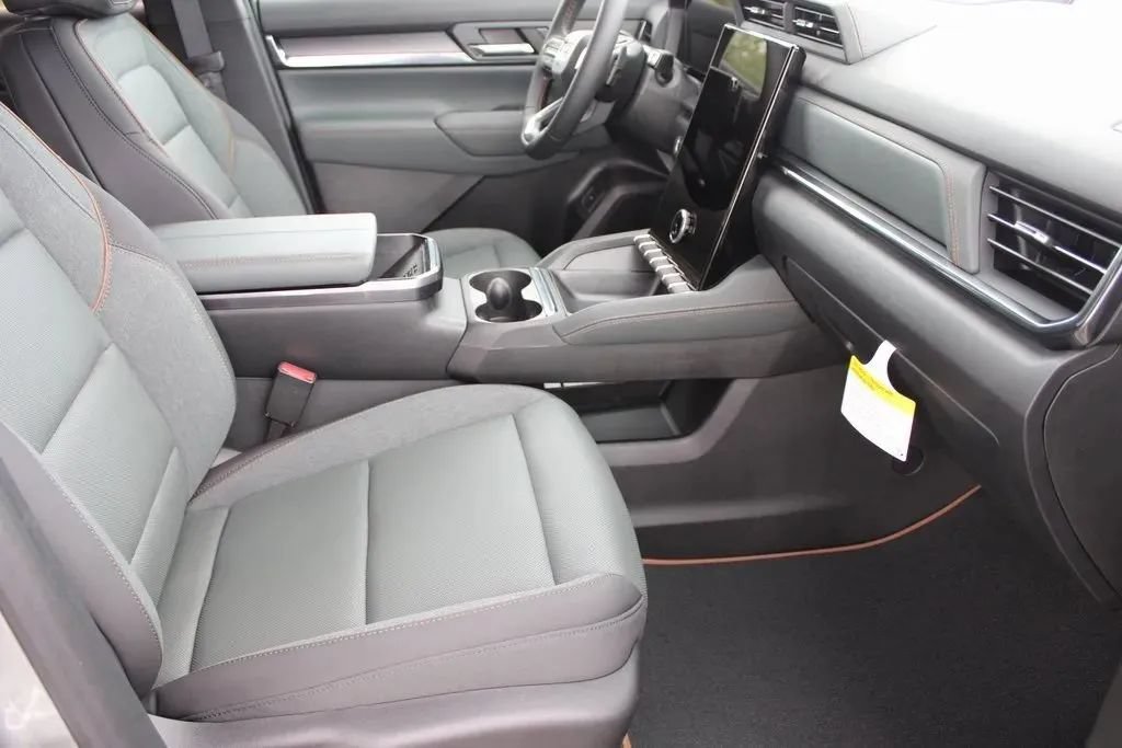 New 2026 GMC Terrain AT4 AWD/4WD image 16