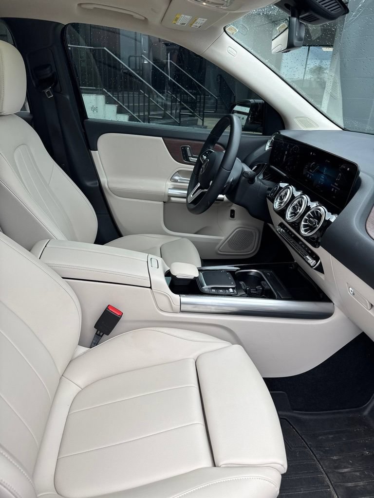 Used 2023 Mercedes-Benz GLA 250 4MATIC image 6