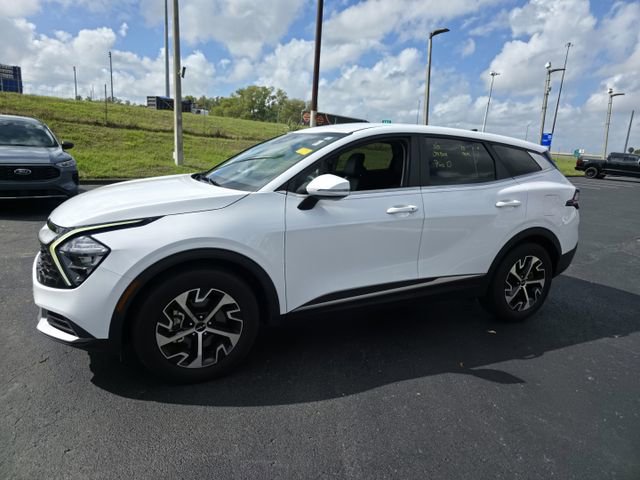 Used 2023 Kia Sportage EX image 9