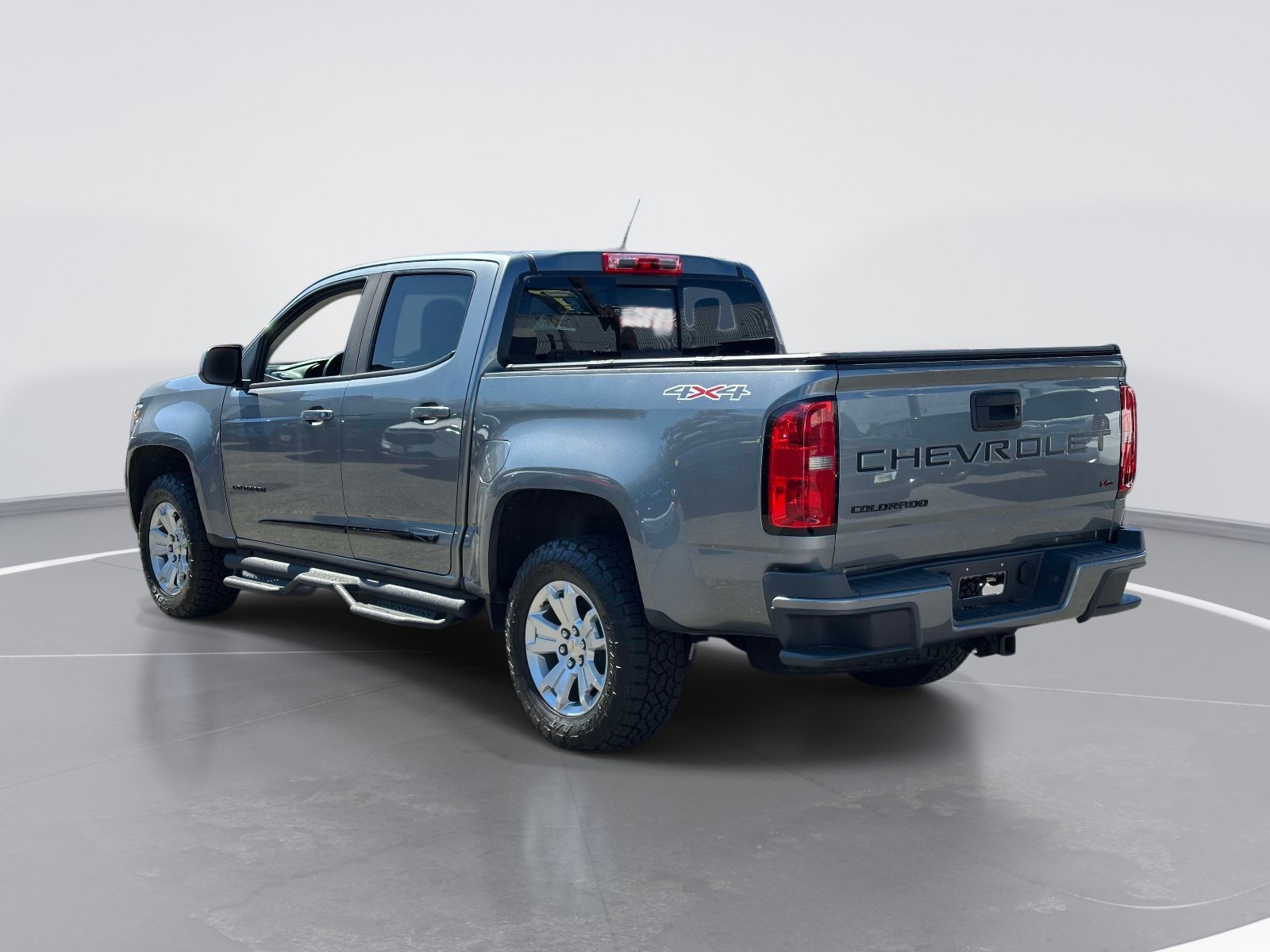 Used 2022 Chevrolet Colorado LT w/ LT Convenience Package AWD/4WD image 7