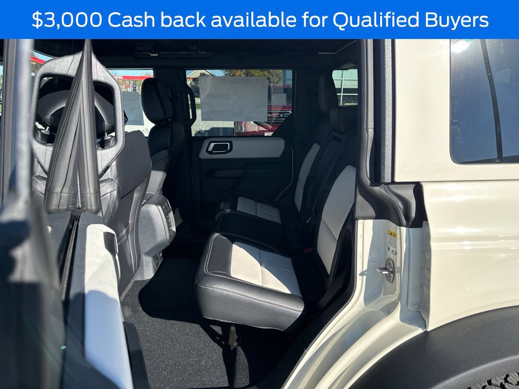 New 2026 Ford Bronco Outer Banks w/ Sasquatch Package AWD/4WD image 12