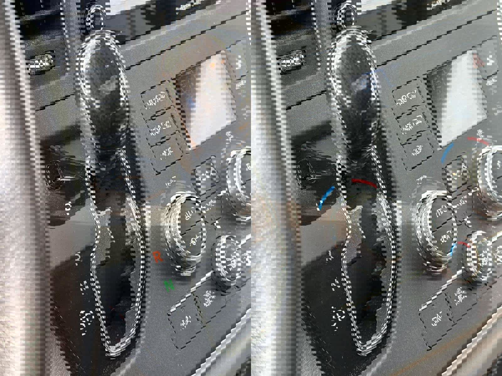 Used 2020 Toyota Sienna XLE image 25