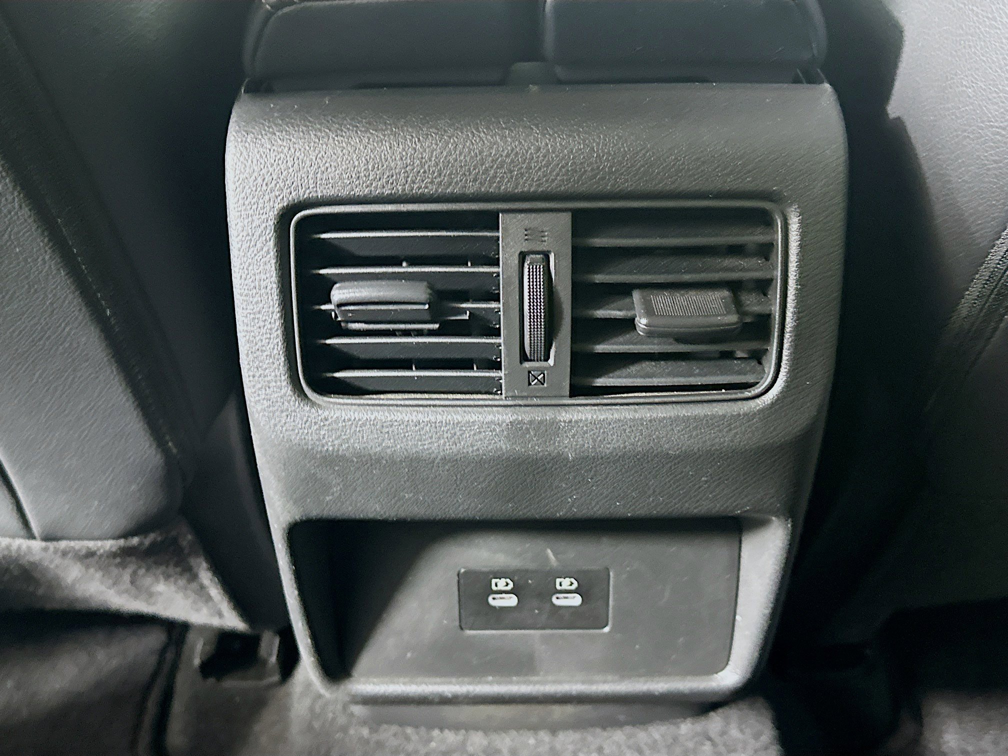 Used 2024 Nissan Rogue SL image 28