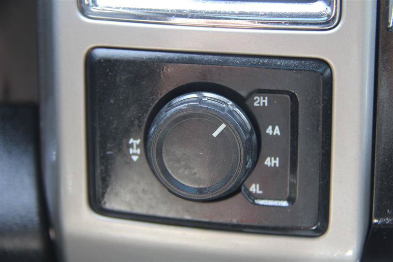 Used 2015 Ford F150 Lariat AWD/4WD image 33