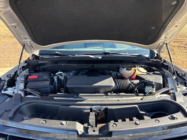 Used 2023 Chevrolet Suburban LT w/ Luxury Package image 53