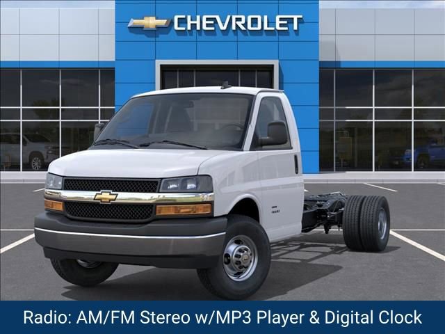 New 2025 Chevrolet Express 4500 w/ Power Convenience Package RWD image 6