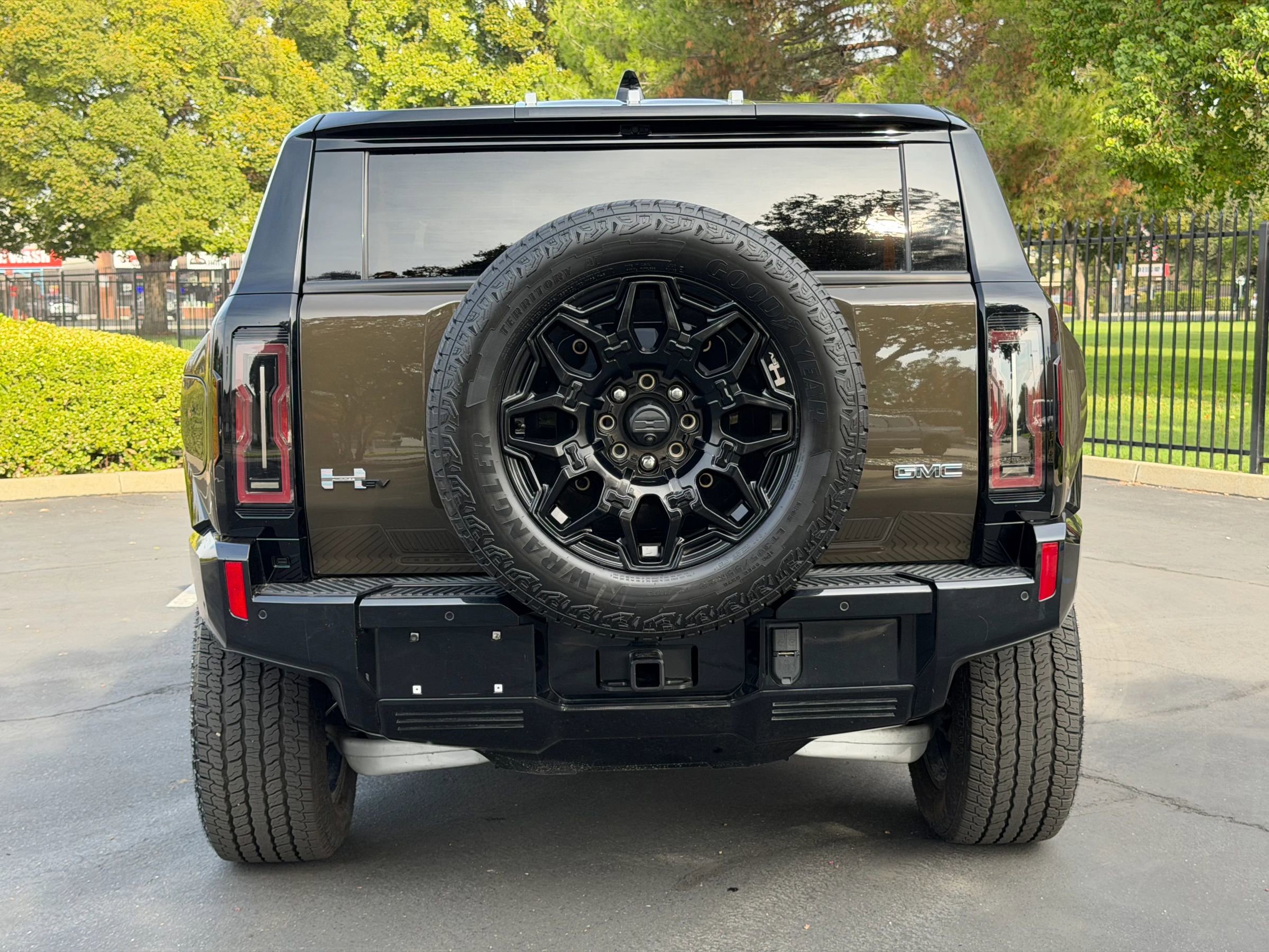 Used 2024 GMC Hummer EV 2X image 6