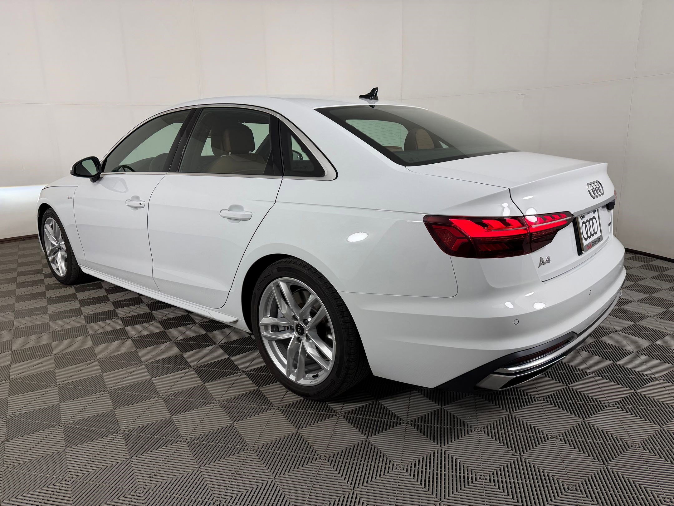 Certified 2023 Audi A4 2.0T Premium w/ Convenience Package AWD/4WD image 3