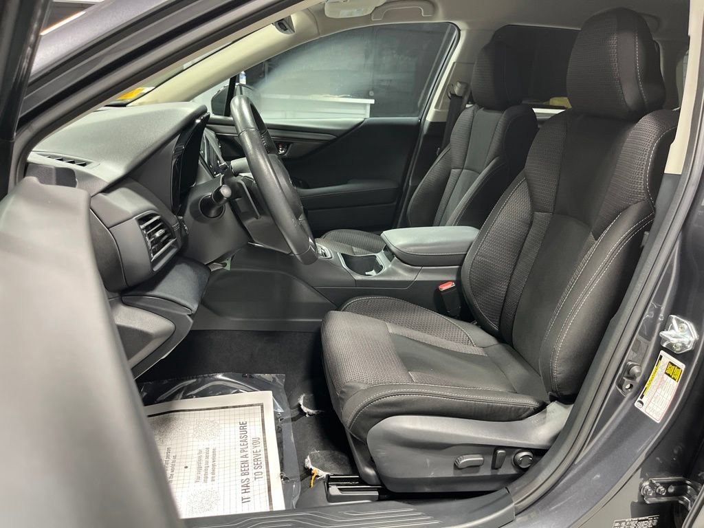Certified 2025 Subaru Outback Premium AWD/4WD image 16