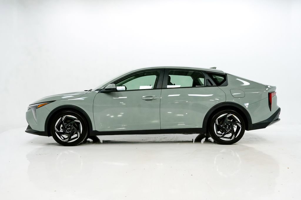 Certified 2025 Kia K4 EX image 24