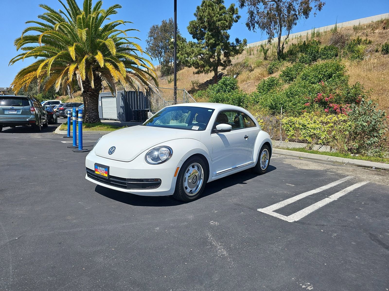 Used 2015 Volkswagen Beetle 1.8T FWD image 3