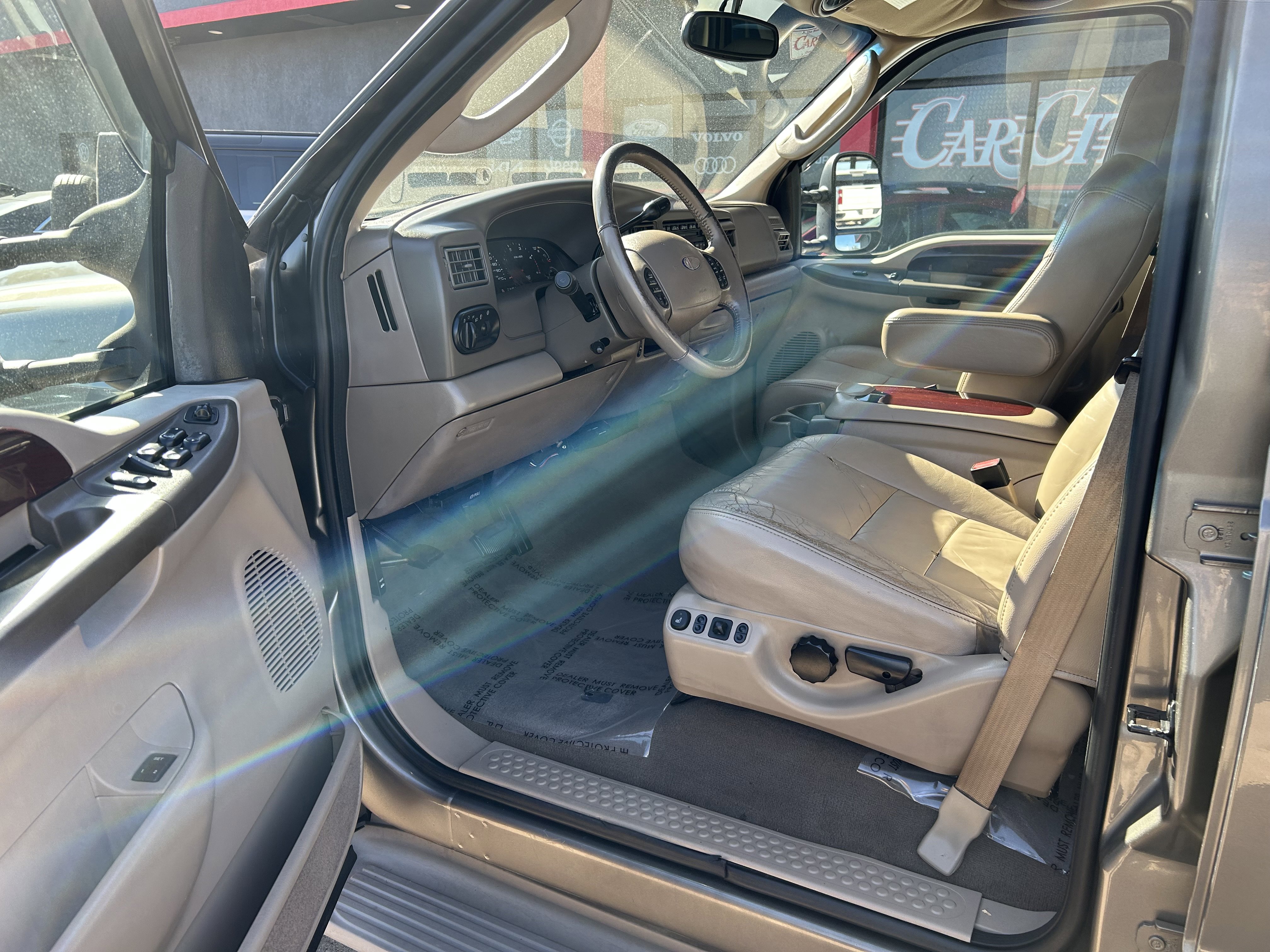 Used 2004 Ford Excursion Limited image 7