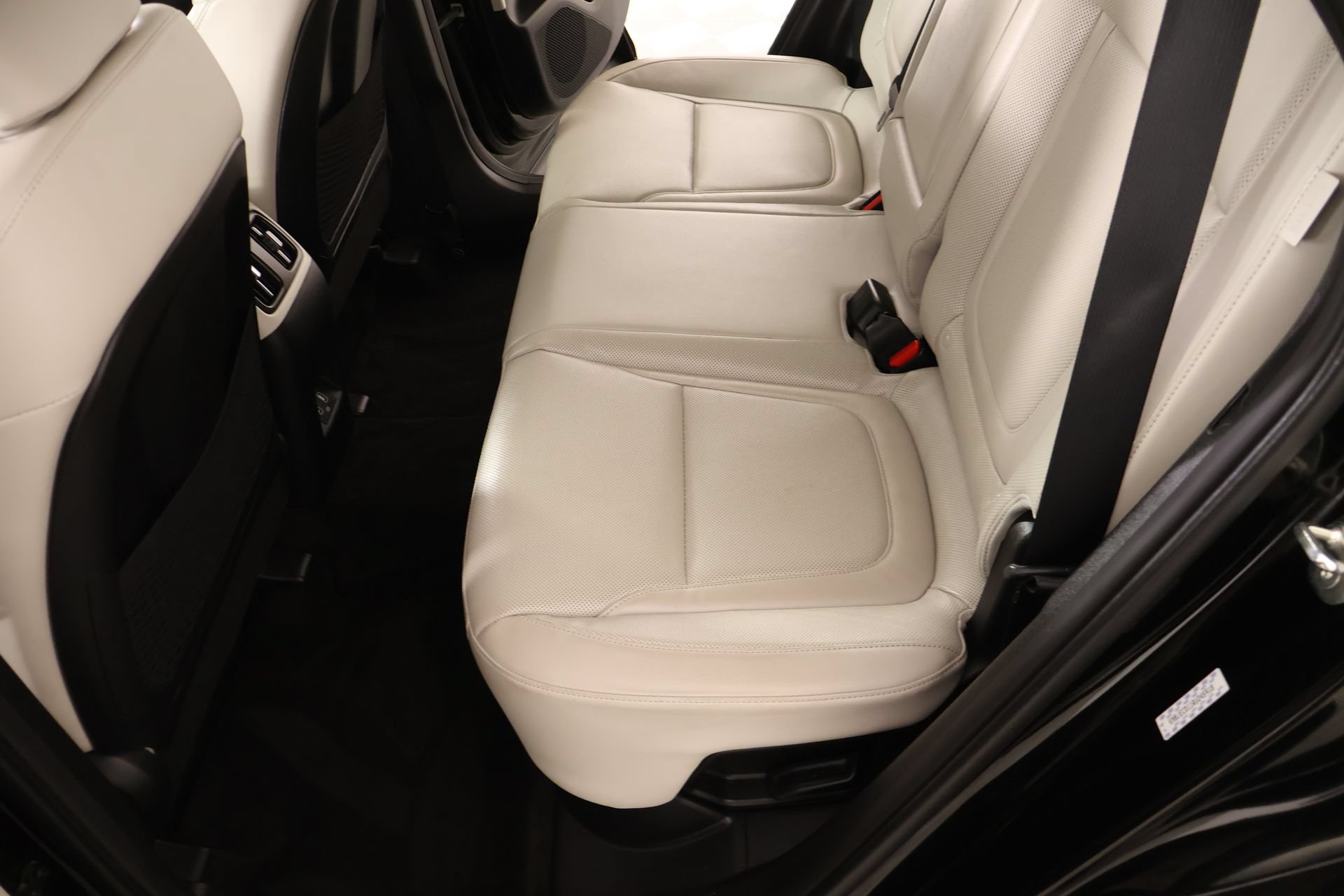 Certified 2024 Hyundai Tucson Limited AWD/4WD image 13