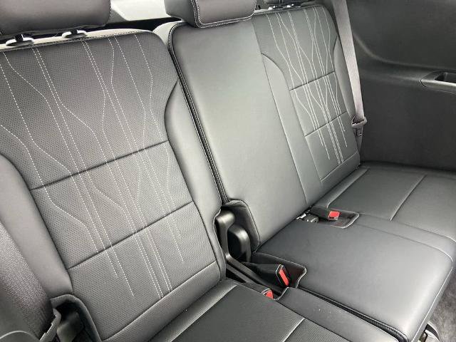 Used 2026 Buick Enclave Avenir w/ Super Cruise Package FWD image 24