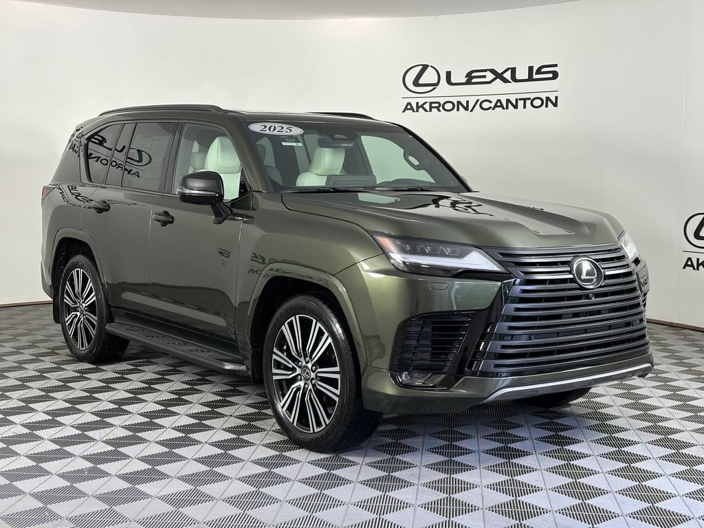 Used 2025 Lexus LX 600 4WD w/ Appearance Package image 3