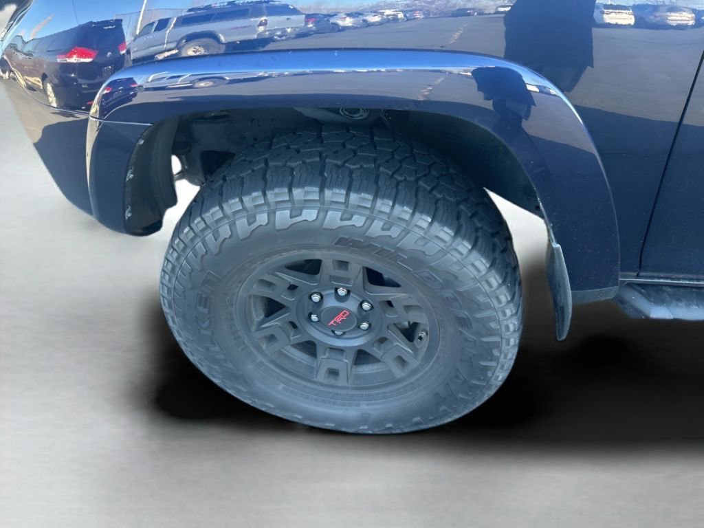 Used 2020 Toyota 4Runner SR5 Premium image 16