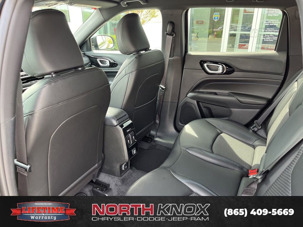 New 2026 Jeep Compass Latitude image 15