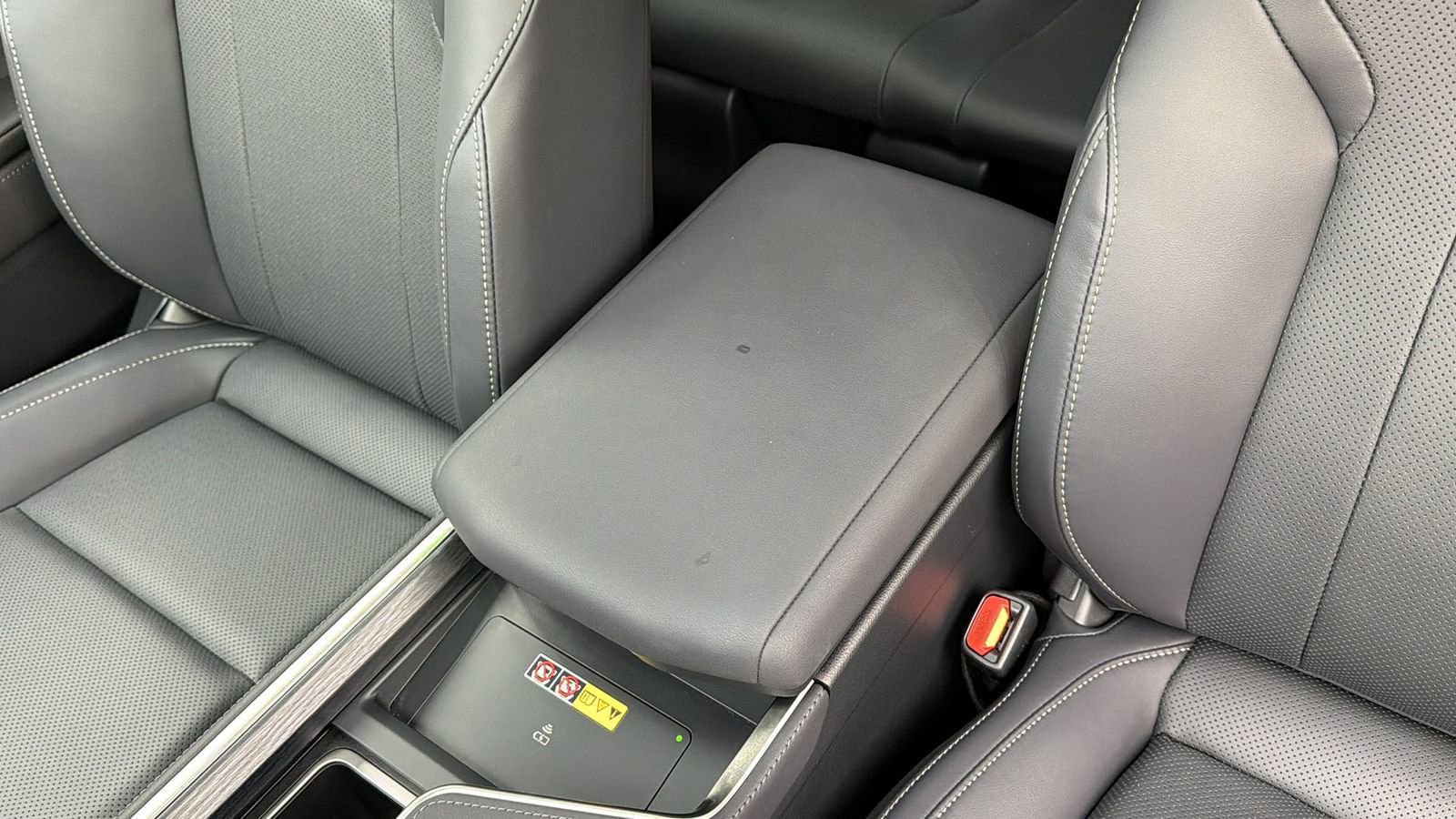 Used 2025 Lexus GX 550 w/ Accessory Package (Z1) image 26