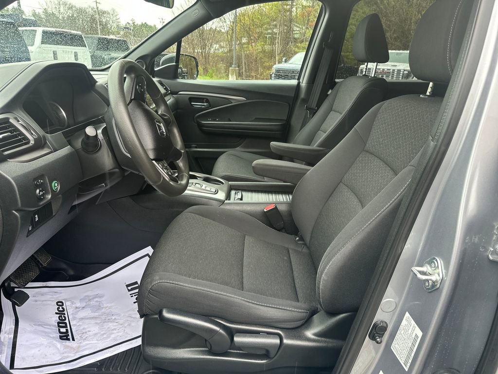 Used 2021 Honda Passport Sport image 9