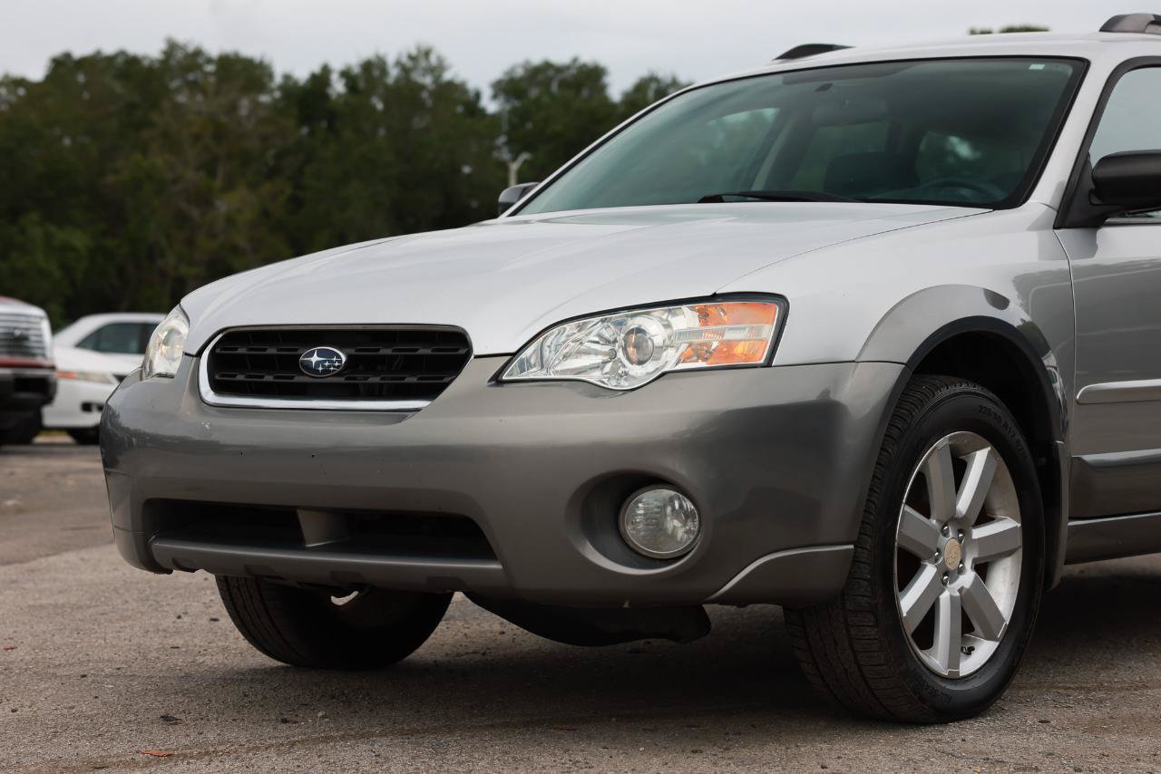 Used 2007 Subaru Outback 2.5i AWD/4WD image 25