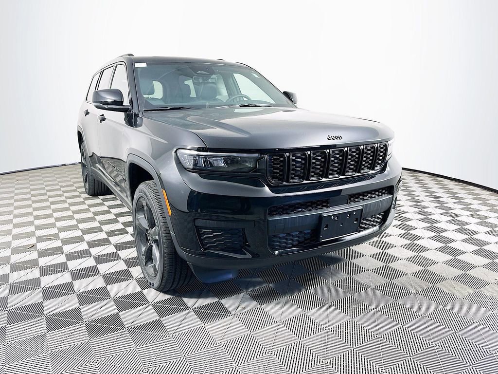 New 2025 Jeep Grand Cherokee L Altitude image 2