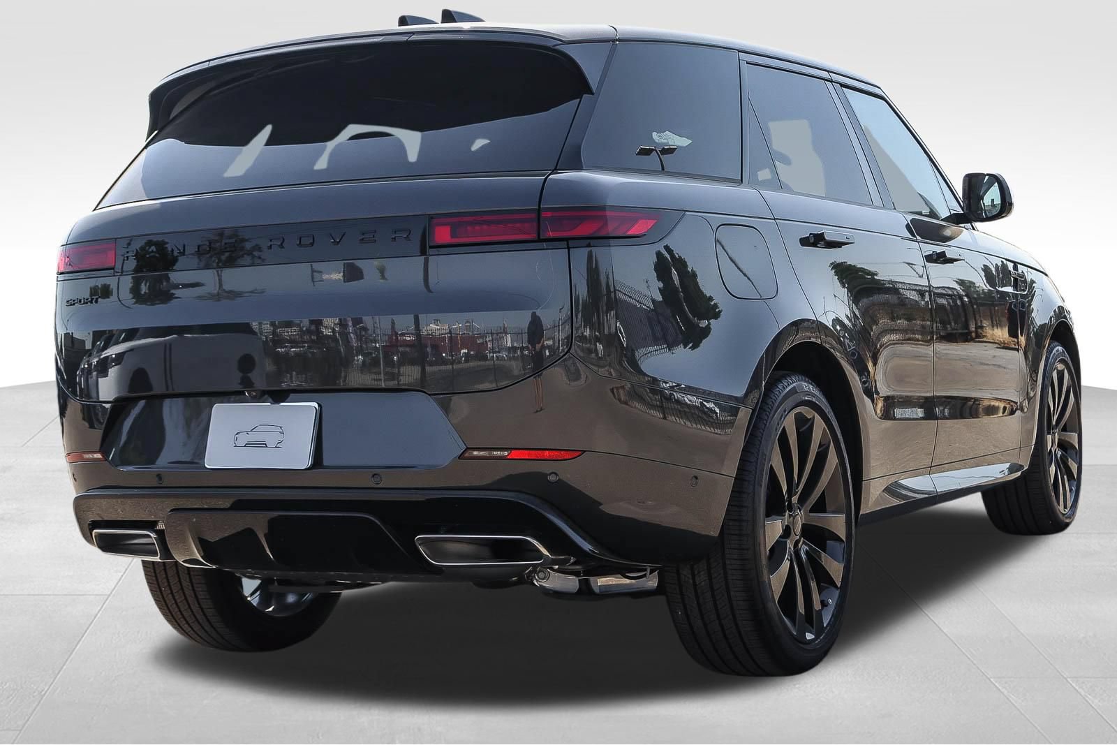 New 2026 Land Rover Range Rover Sport Dynamic SE AWD/4WD image 5