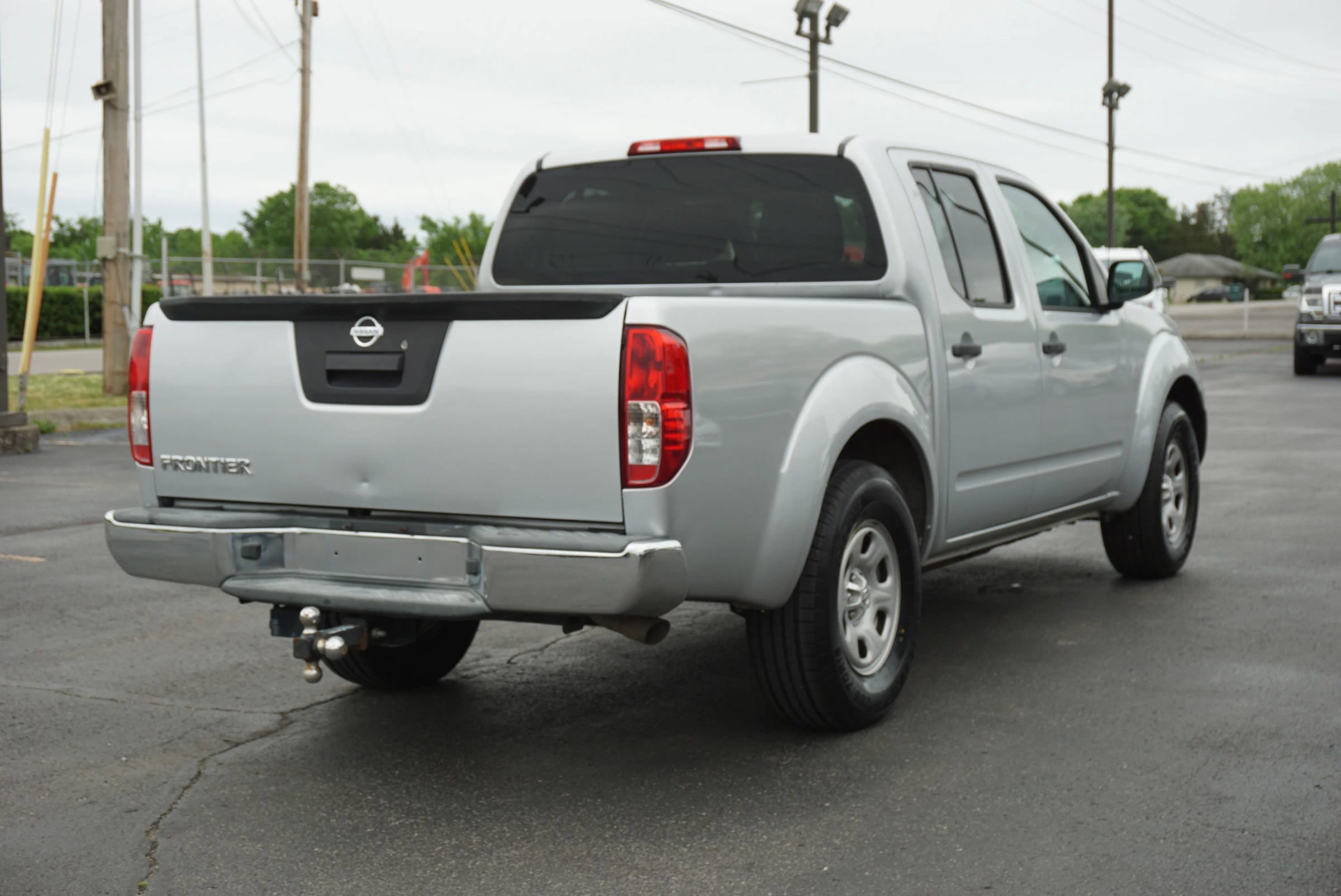 Used 2016 Nissan Frontier S RWD image 5