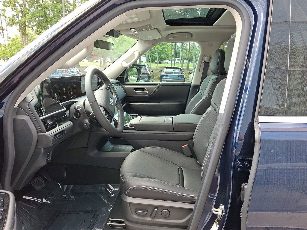 New 2025 INFINITI QX80 Luxe image 10