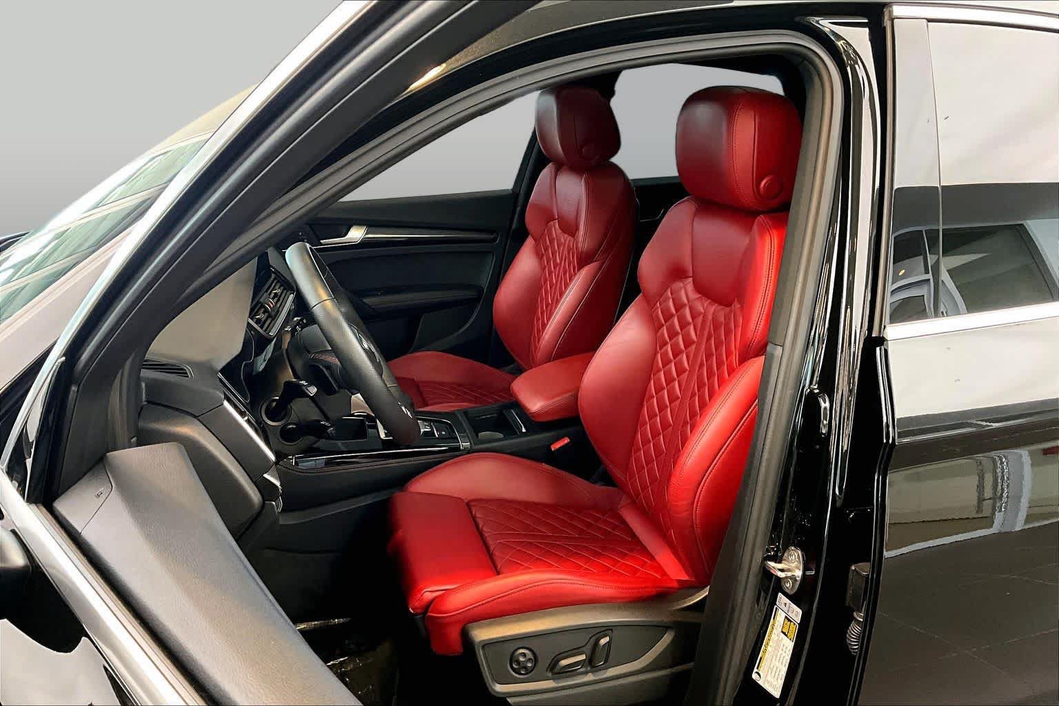 Certified 2024 Audi SQ5 Prestige w/ Prestige Package AWD/4WD image 8